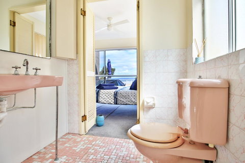The Rotunda, Gerroa - Whitsundays Accommodation 26