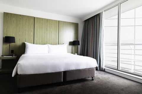Hyatt Regency Sydney - Whitsundays Accommodation 13