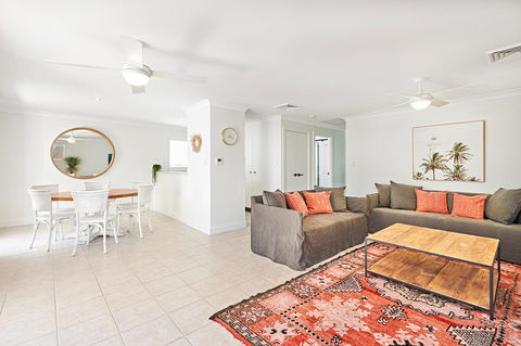 The Lord Byron - Whitsundays Accommodation 12