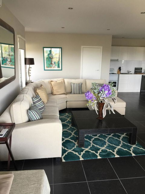 Churchill View Forster - Whitsundays Accommodation 27