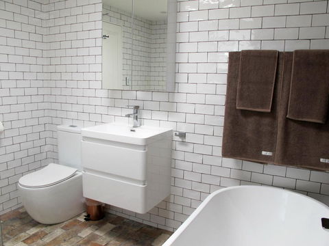 Apple Tree Cottage - Whitsundays Accommodation 3