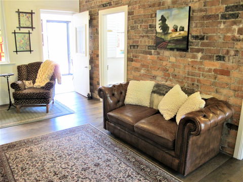 Apple Tree Cottage - Whitsundays Accommodation 19