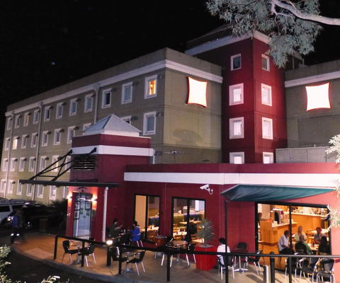 Ibis Thornleigh - Whitsundays Accommodation 0