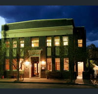 Jenkins Street Guesthouse - Whitsundays Accommodation