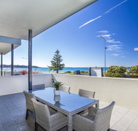 Beachfront Apartment Unit 2 - Whitsundays Accommodation