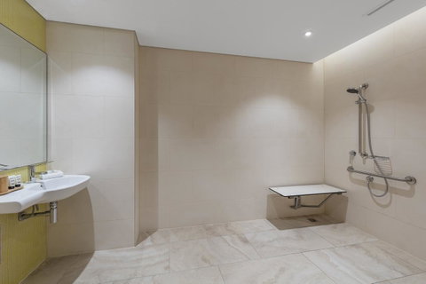 Rydges Australia Square, Formerly Tank Stream Hotel - Whitsundays Accommodation 28