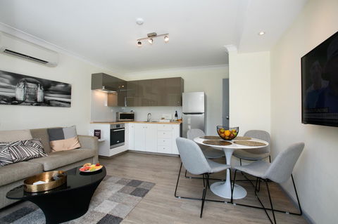 BEST WESTERN PLUS Apollo Hotel Newcastle - Whitsundays Accommodation 21