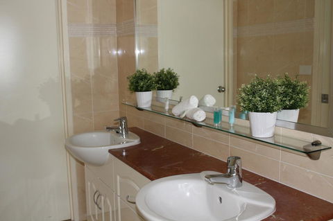 The Boathouse Resort Luxury Apartments - Whitsundays Accommodation 18