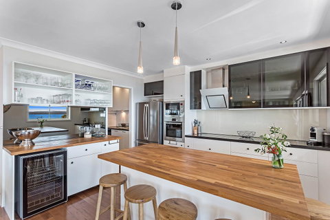 Phuza Maningi 17 Myan Close - Whitsundays Accommodation 9