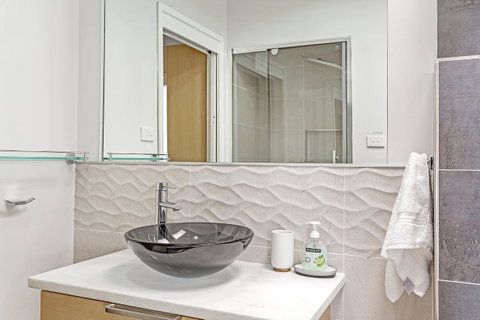Phuza Maningi 17 Myan Close - Whitsundays Accommodation 13