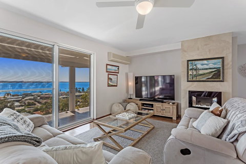 Phuza Maningi 17 Myan Close - Whitsundays Accommodation 4