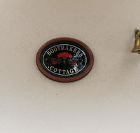 Boot Makers Cottage - Whitsundays Accommodation