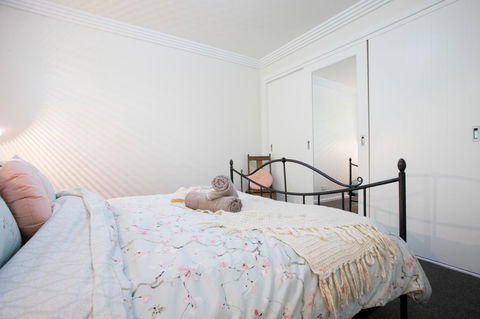 Armidale Cottage - House 2 - Whitsundays Accommodation 24