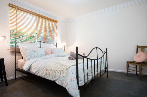 Armidale Cottage - House 2 - Whitsundays Accommodation 23
