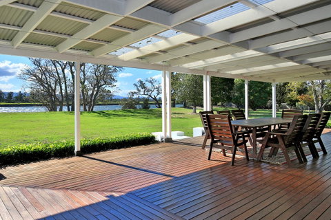 Terara Riverside Retreat - Whitsundays Accommodation 1