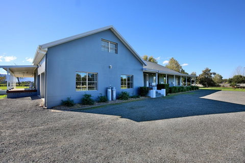 Terara Riverside Retreat - Whitsundays Accommodation 42