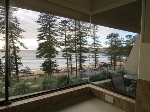 Manly Paradise Motel & Apartments - Whitsundays Accommodation 36