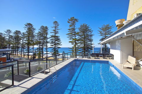 Manly Paradise Motel & Apartments - Whitsundays Accommodation 2