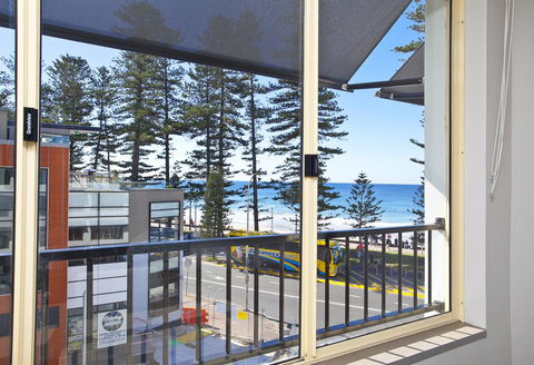 Manly Paradise Motel & Apartments - Whitsundays Accommodation 12