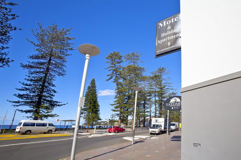 Manly Paradise Motel & Apartments - Whitsundays Accommodation 18
