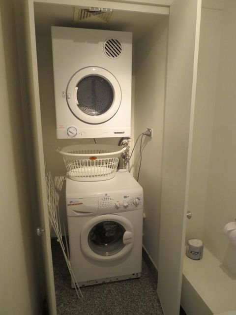 Manly Paradise Motel & Apartments - Whitsundays Accommodation 24