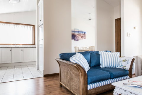 Ambience - Whitsundays Accommodation 8