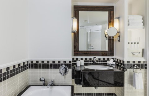 Swissotel Sydney - Whitsundays Accommodation 28