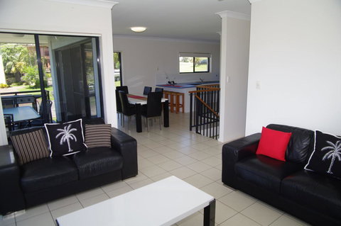 Breakaway, 11 Scott Street - Whitsundays Accommodation 0