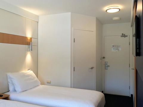 Ibis Budget - Gosford - Whitsundays Accommodation 18