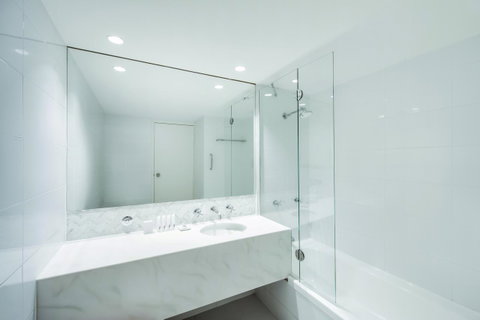Vibe Hotel Sydney - Whitsundays Accommodation 16