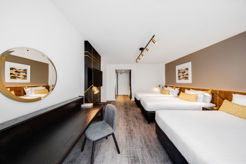 Vibe Hotel Sydney - Whitsundays Accommodation 15