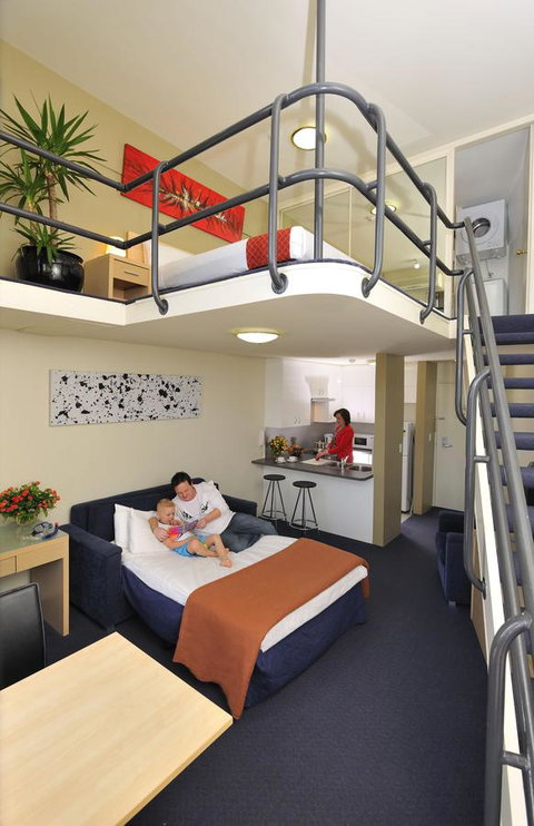 Metro Apartments On Darling Harbour - Whitsundays Accommodation 1