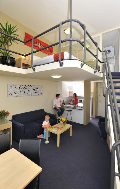 Metro Apartments On Darling Harbour - Whitsundays Accommodation 4