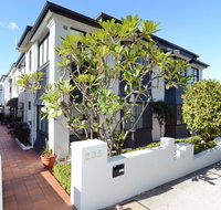 Avoca Lodge - Whitsundays Accommodation