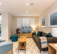 Nobbs  Executive 2 Storey Sydney Apartment with Pool - Whitsundays Accommodation