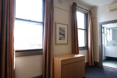 Royal Exhibition Hotel - Whitsundays Accommodation 10
