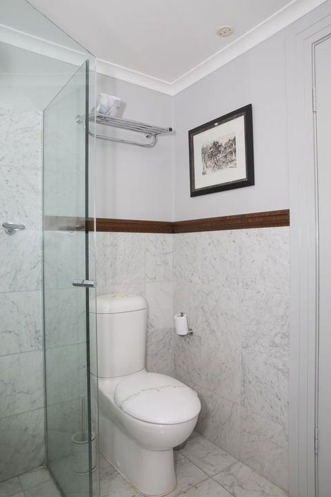 Royal Exhibition Hotel - Whitsundays Accommodation 36