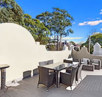 Glebe Self-Contained Modern One-Bedroom Apartments - Whitsundays Accommodation