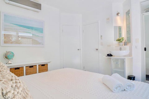 Hastings By The Sea - Whitsundays Accommodation 3