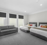 Horse and Jockey Hotel - Whitsundays Accommodation