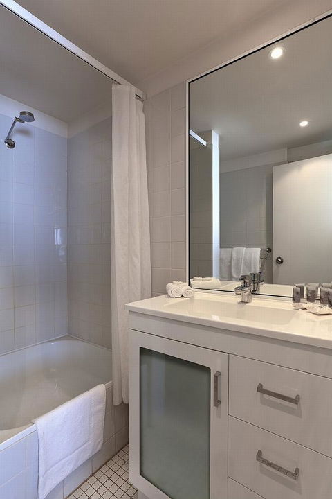 Macleay Hotel - Whitsundays Accommodation 14