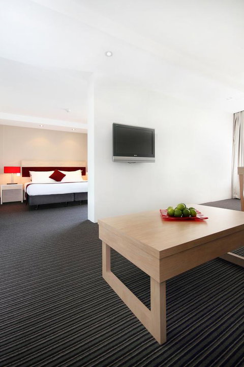 Central Studio Hotel Sydney - Whitsundays Accommodation 13
