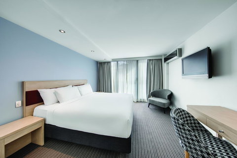 Central Studio Hotel Sydney - Whitsundays Accommodation 3