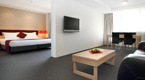 Central Studio Hotel Sydney - Whitsundays Accommodation 11
