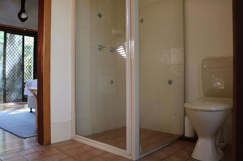 A Beach House At Byron - Whitsundays Accommodation 1