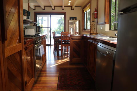 A Beach House At Byron - Whitsundays Accommodation 15