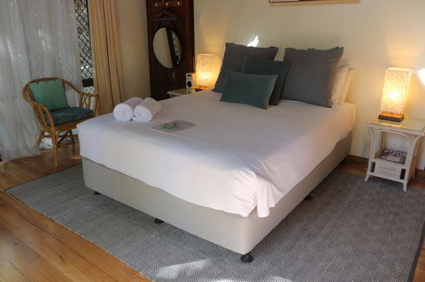 A Beach House At Byron - Whitsundays Accommodation 28