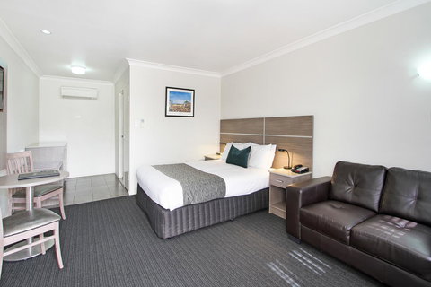 Quality Inn Ashby House Tamworth - Whitsundays Accommodation 3