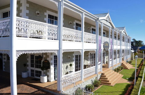 Quality Inn Ashby House Tamworth - Whitsundays Accommodation 0