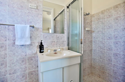 Glory @ Culburra - Absolute Beachfront - Pet & Family Friendly - Whitsundays Accommodation 10